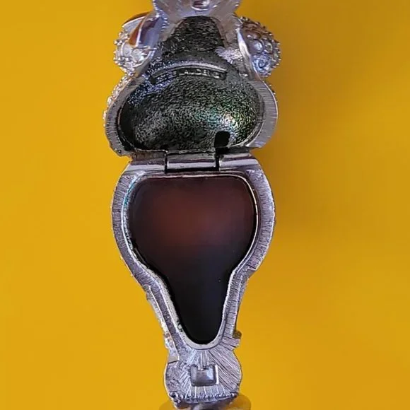 Estee Lauder Limited Edition Collector Item - Snowman Solid Perfume Compact - Picture 8 of 11